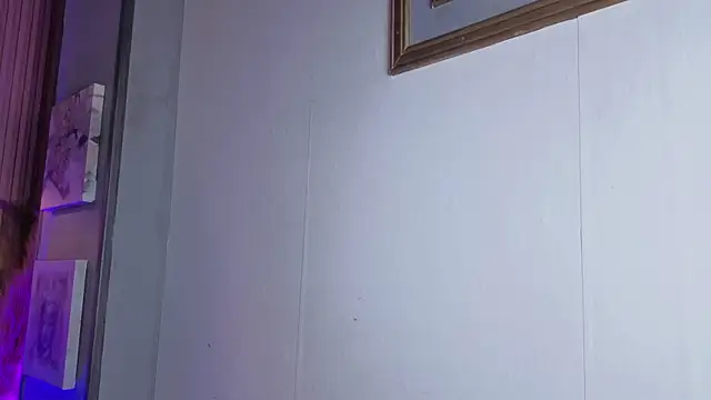sofijones_ - SofiJones_'s free webcam - UK Sex Cams