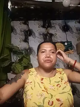 TabooSHOWgirl18 webcam