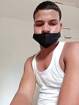 Rashi__75 webcam