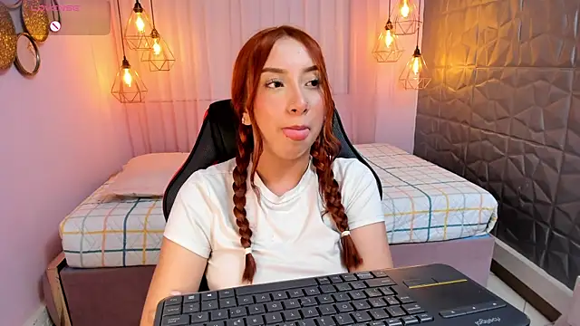 Magic_amberr webcam