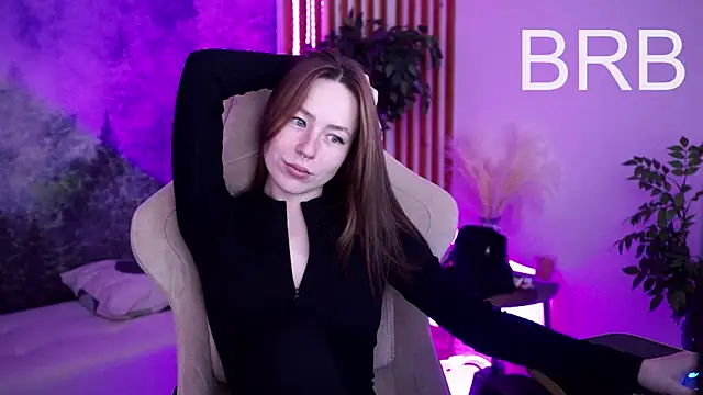 DamnWitchh webcam