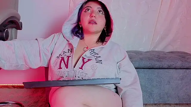 Blueberry_gothic webcam