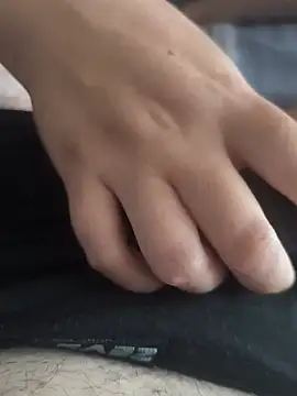 MadaamJizz_DickLewd webcam
