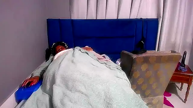 Lelety79 webcam