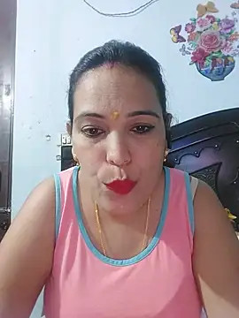 Poojabhabi101 webcam