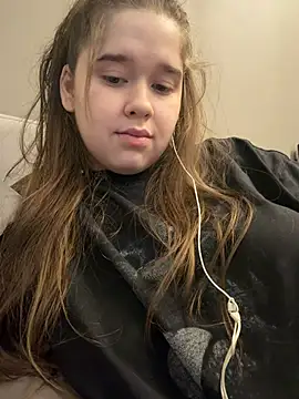 HornyGirlH