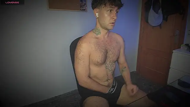 HonestAndrew webcam