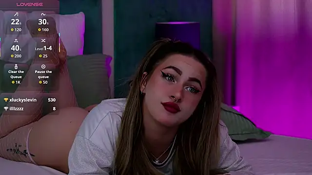 LucyLextonX webcam