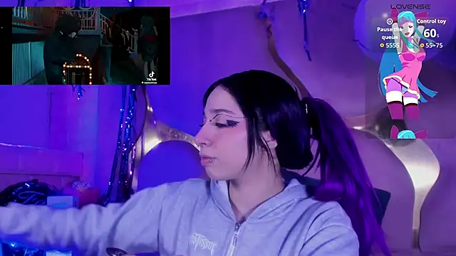 Niina_sssy webcam