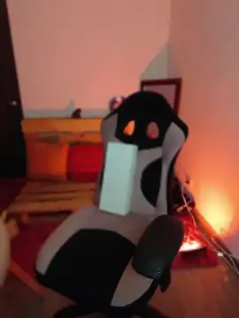 Nyxie8 webcam