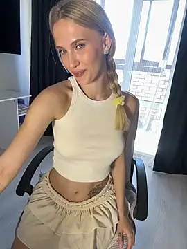 Luna_mp4 webcam