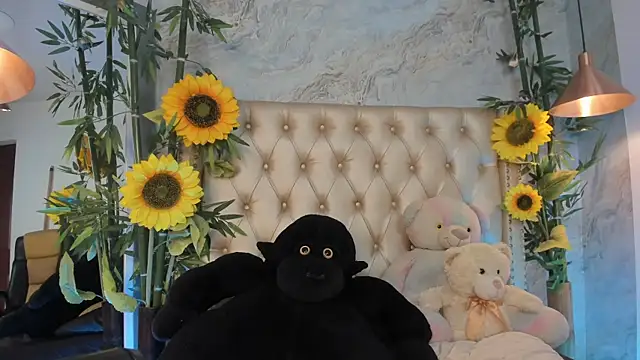 LittleeJaz webcam