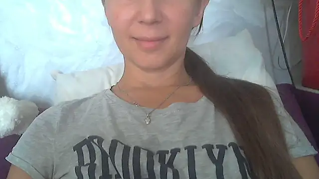 Bella--White webcam