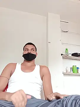 Rashi__75 webcam