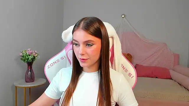 EricaFoxes webcam