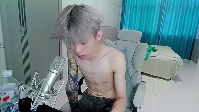KPL-11 live cam on StripChat