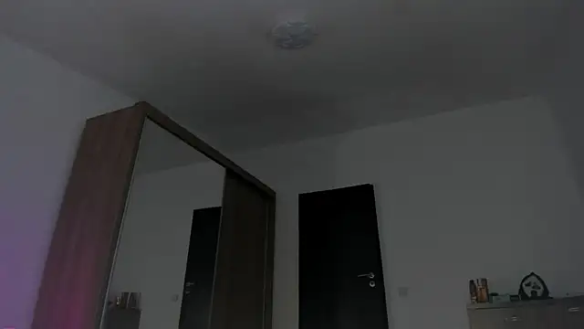 ScarlettJakobs webcam