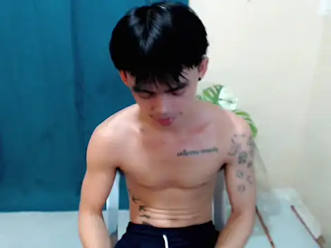 urhunky_boy webcam
