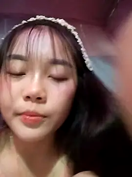 Baa-bee22 live cam on StripChat
