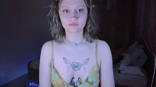 MariaMango webcam