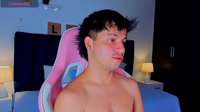 Issac_james_ webcam