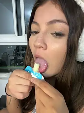 Dulcevela__ webcam