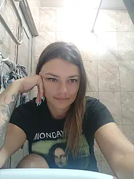 KrissSexi 🔊 free naked chat