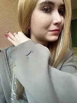 MarlboroWeb 📶 live nude stream