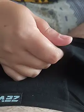 MadaamJizz_DickLewd webcam
