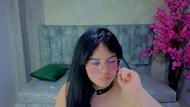 sarita_09_s webcam