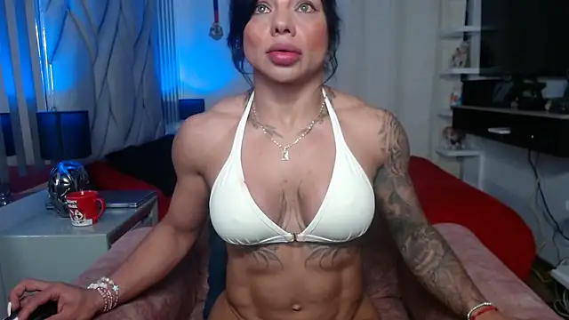 nati_muscle webcam