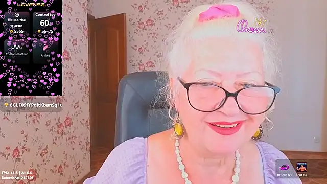 Maya_Mayflower webcam