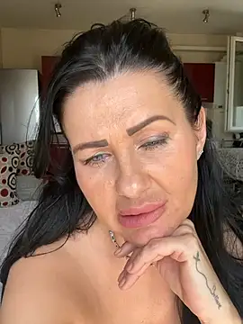 IRISWHITE17