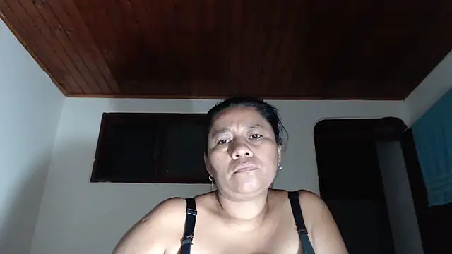 adrixxx38 webcam