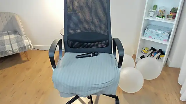 _BellaEvans_ webcam