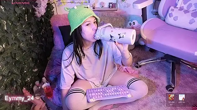 Eymmy_24 webcam