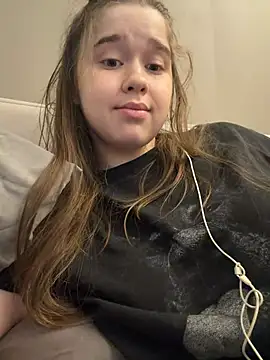 HornyGirlH webcam