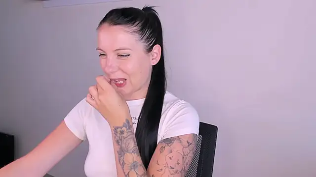 Elle_Pearl_ webcam