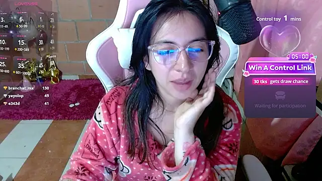 Maggie_Fox3 live cam on StripChat