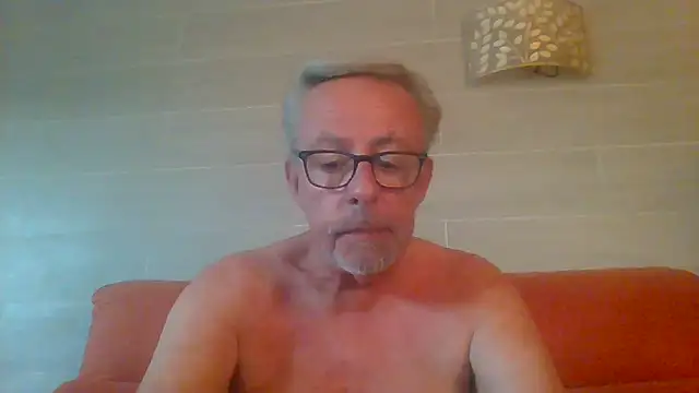 tuggy59 live cam on StripChat