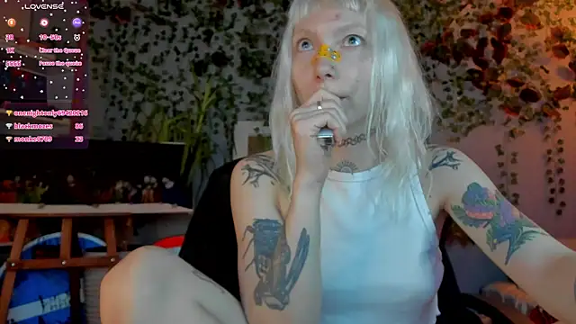 tattoo_art_baby webcam