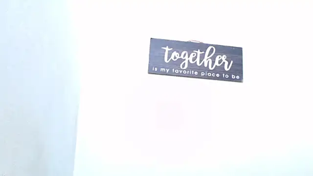 alejandra_c19c webcam