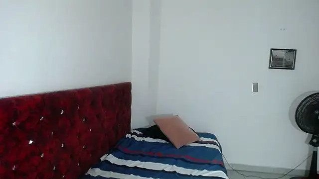 Angel__Dreams webcam