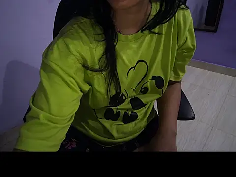 BabyNaina webcam