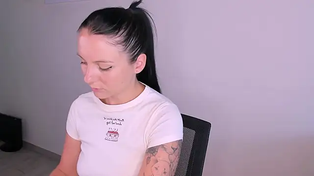 Elle_Pearl_ webcam