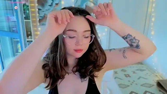 MilenaSaint webcam