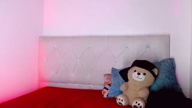 Angel_foxc13 webcam