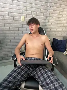 Nicola_hard webcam