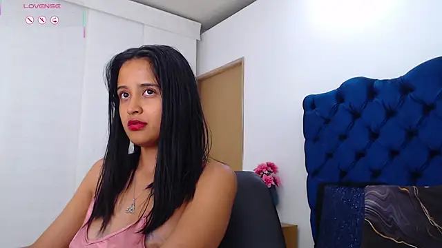 Lili666_ webcam