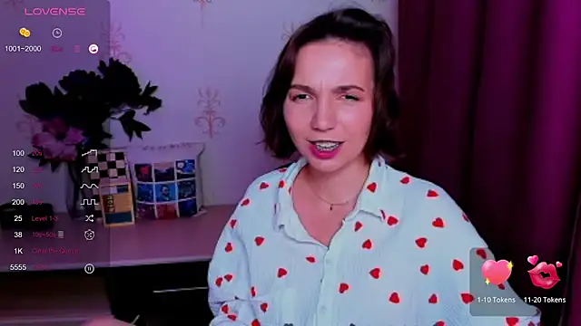 KindHazelHere_ webcam